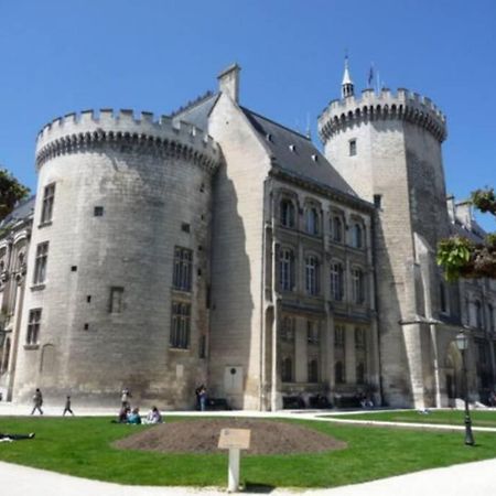 L'Atelier - 500M Musee Bd Angouleme Exterior photo